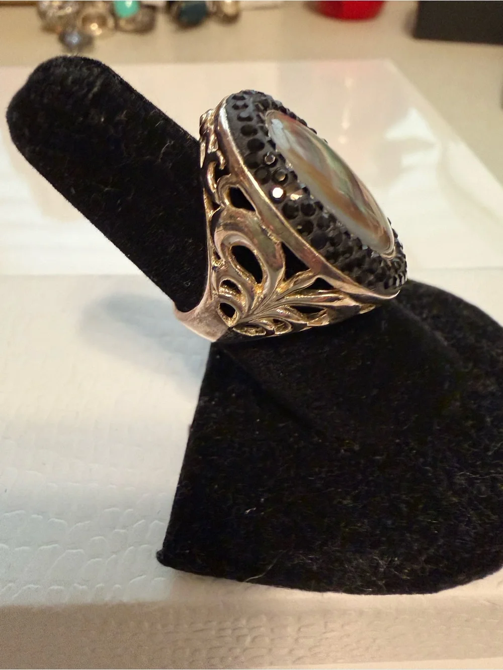 Vintage Art Deco Oval mother of pearl and Sterling cocktail ring